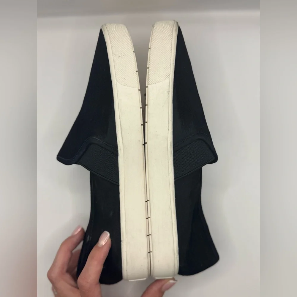 Vince Women’s Size 6‎ Blair-5 Slip on Black Suede Shoes